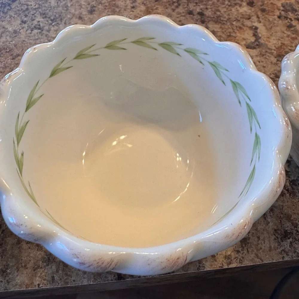 Set of 4 Ceramic Nesting Mixing Bowls Tuscan French Floral Design Scalloped Edge